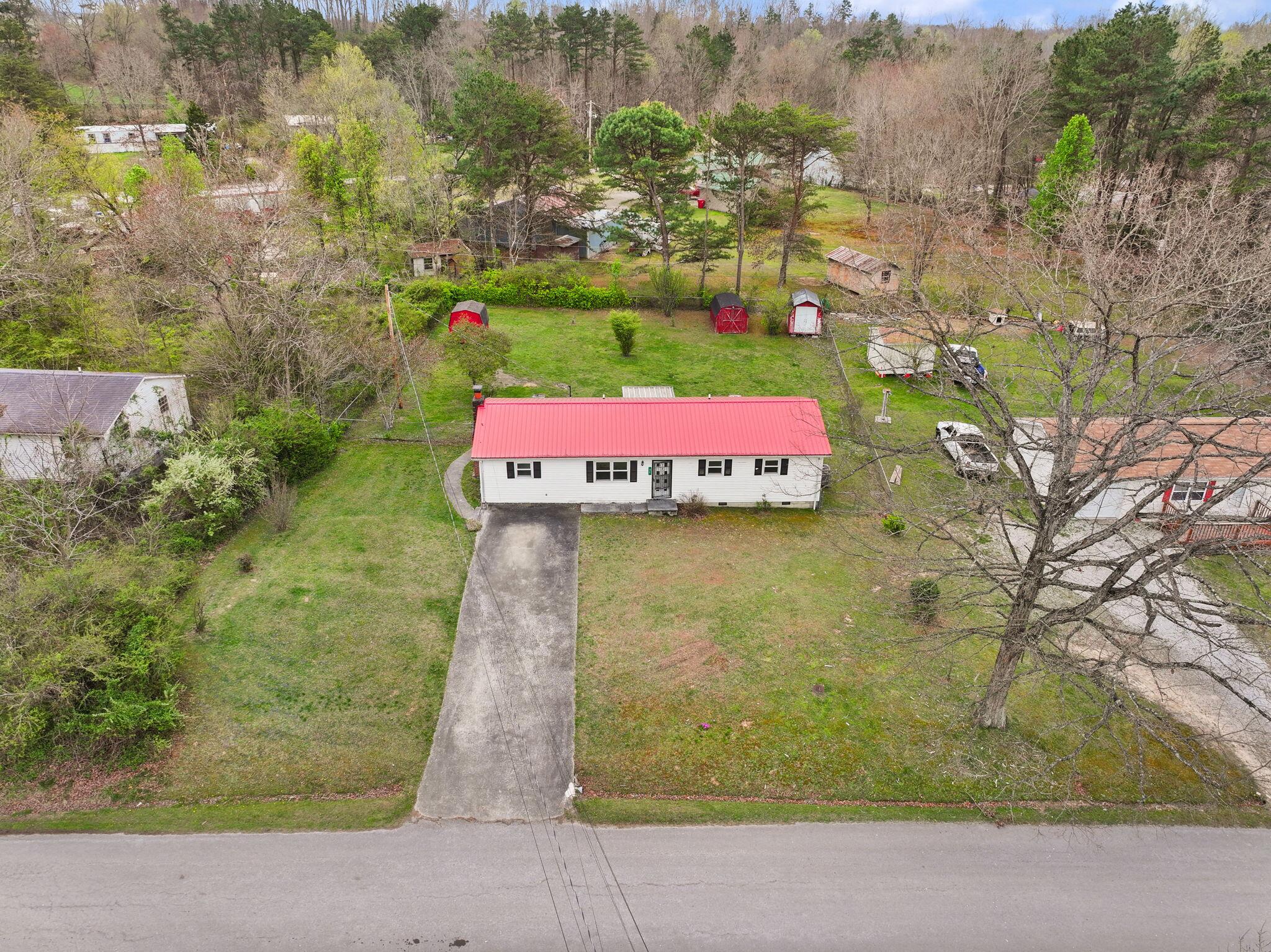 517 Line Creek Road Lily, KY 40740 - Photo 2 of 52 25