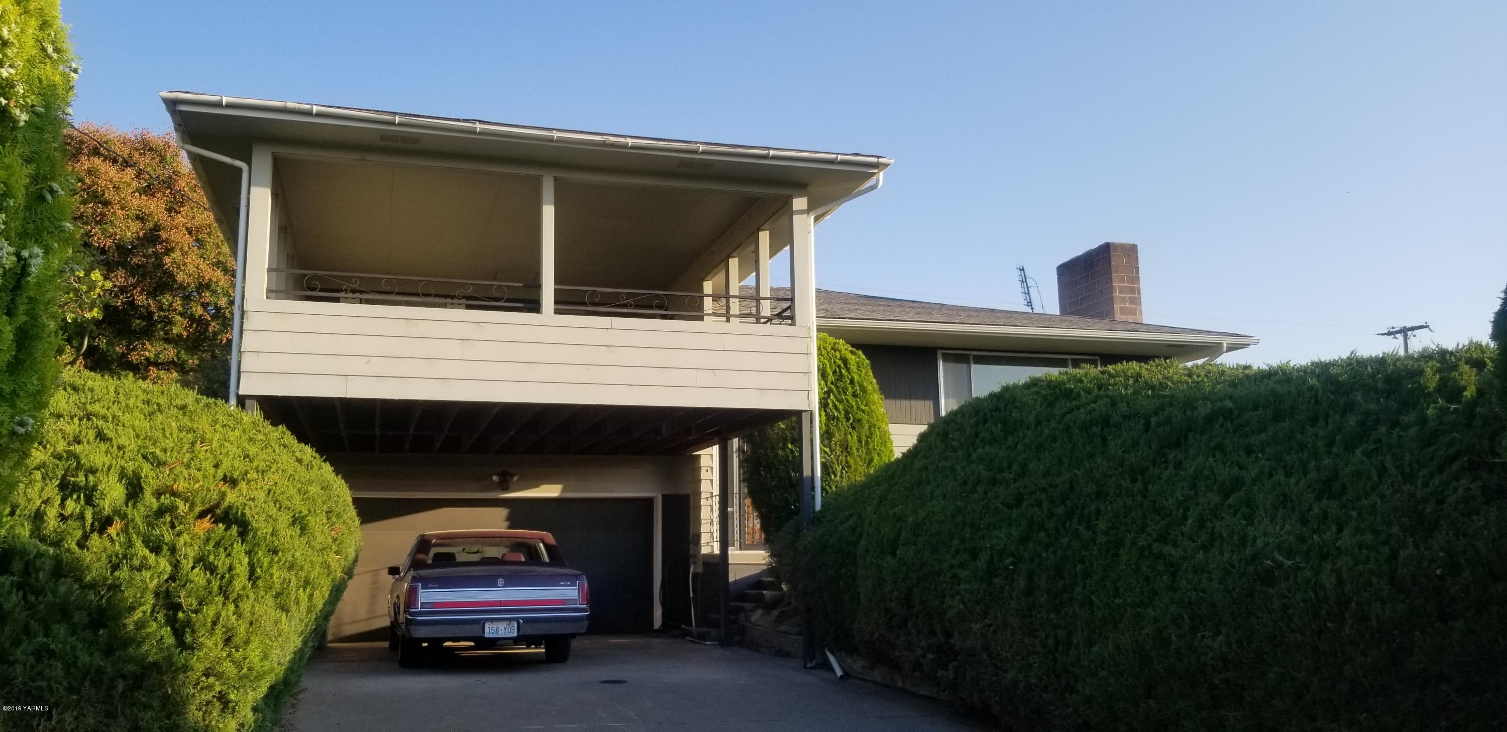 708 Meadowbrook Road Yakima, WA 98903 - Photo 7 of 65 20190724_192525