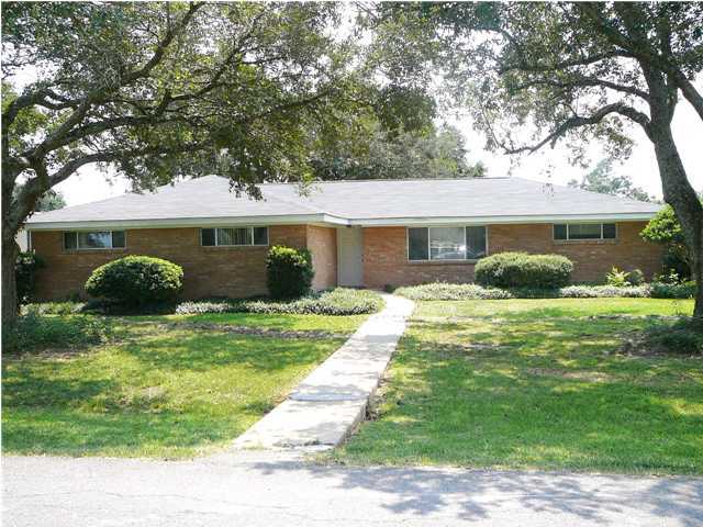 800 East F Street Rayne, LA 70578 - Photo 1 of 10 Primary Photo