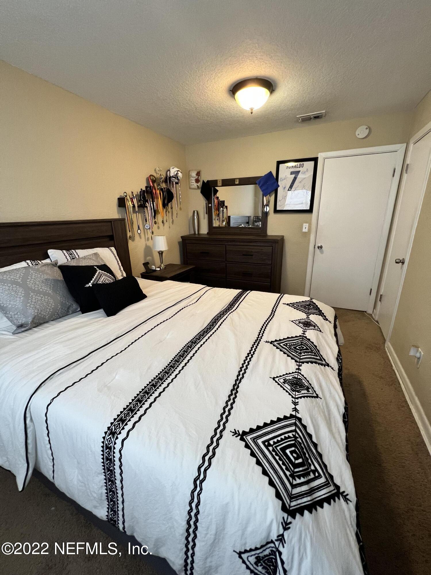 2315 Dean Road Jacksonville, FL 32216 - Photo 19 of 27 IMG-7250