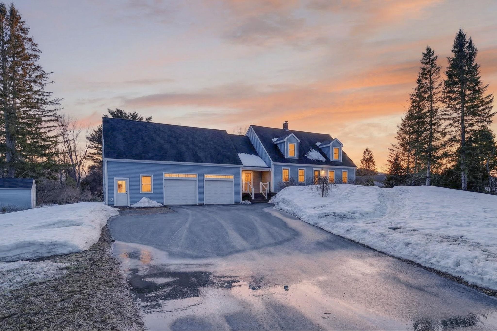 10 Autumn Street Goffstown, NH 03045 - Photo 2 of 53