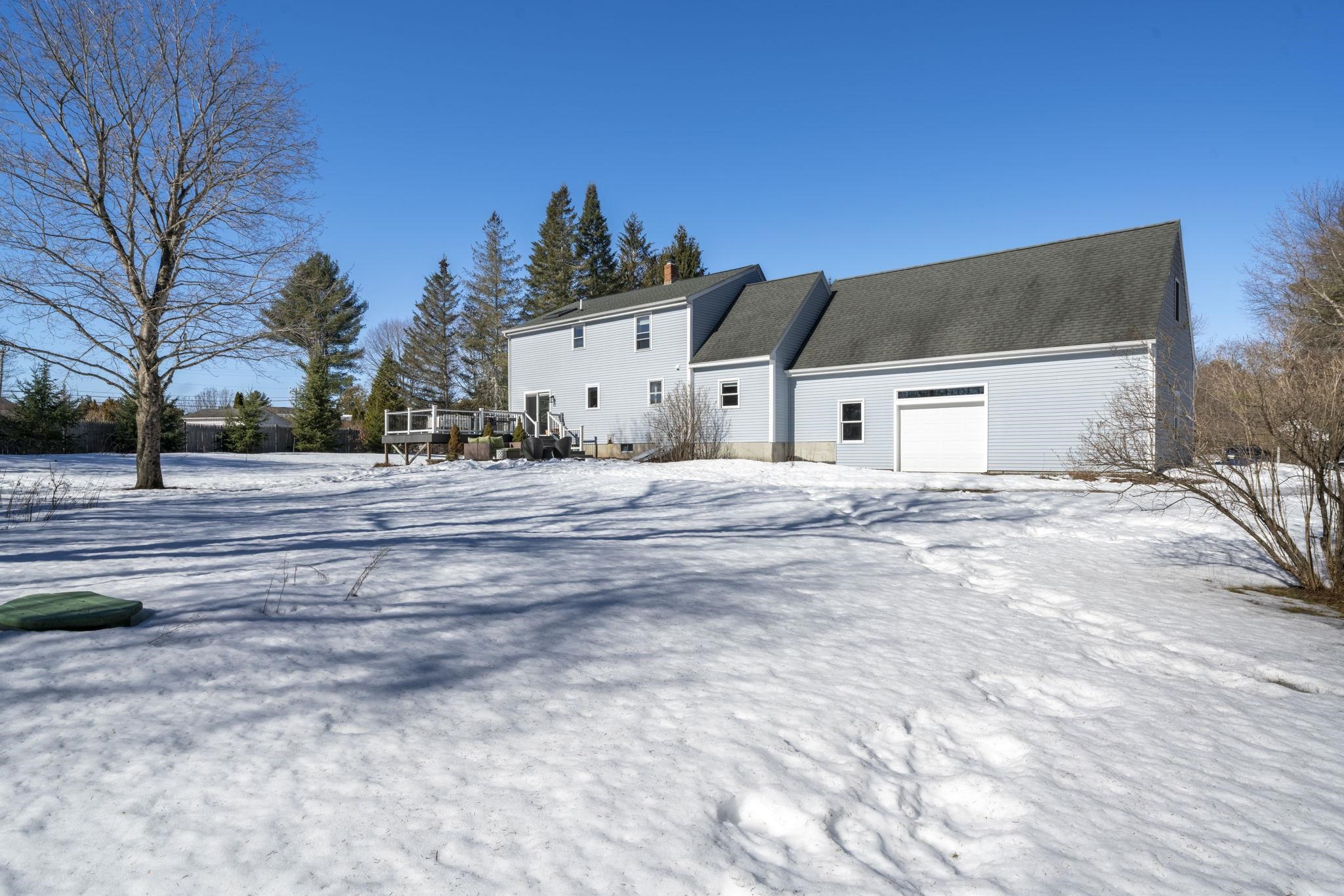 10 Autumn Street Goffstown, NH 03045 - Photo 5 of 53