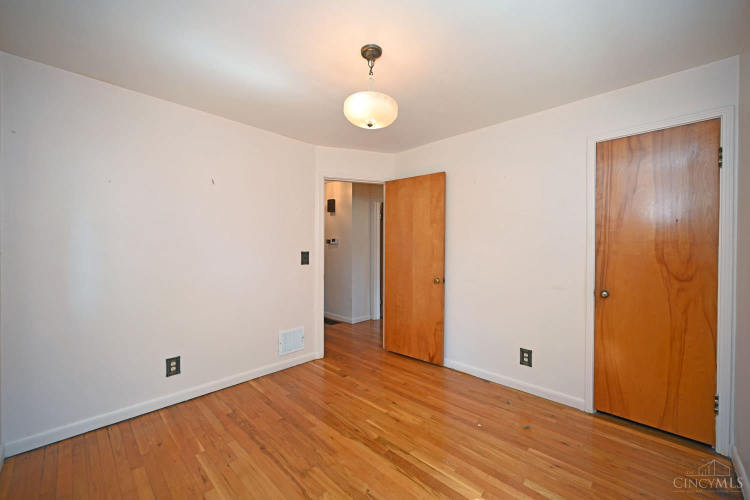 1135 Fuhrman Road Reading, OH 45215 - Photo 16 of 41 Gallery Image 16