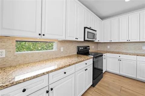 $625,000 | 21827 Rainbow Lake Court, Estero, FL 33928