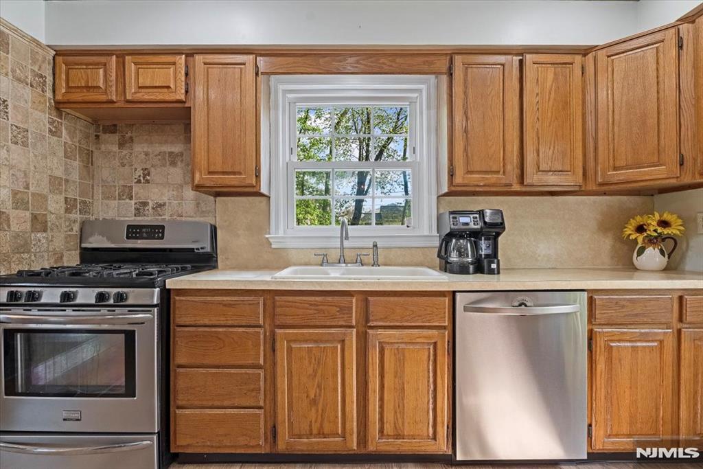 26 Meslar Road Morris Township, NJ 07950 - Photo 6 of 31