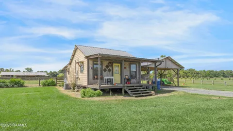 $500,000 | 145 Celestine Lane, Sunset, LA 70584