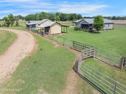 $500,000 | 145 Celestine Lane, Sunset, LA 70584