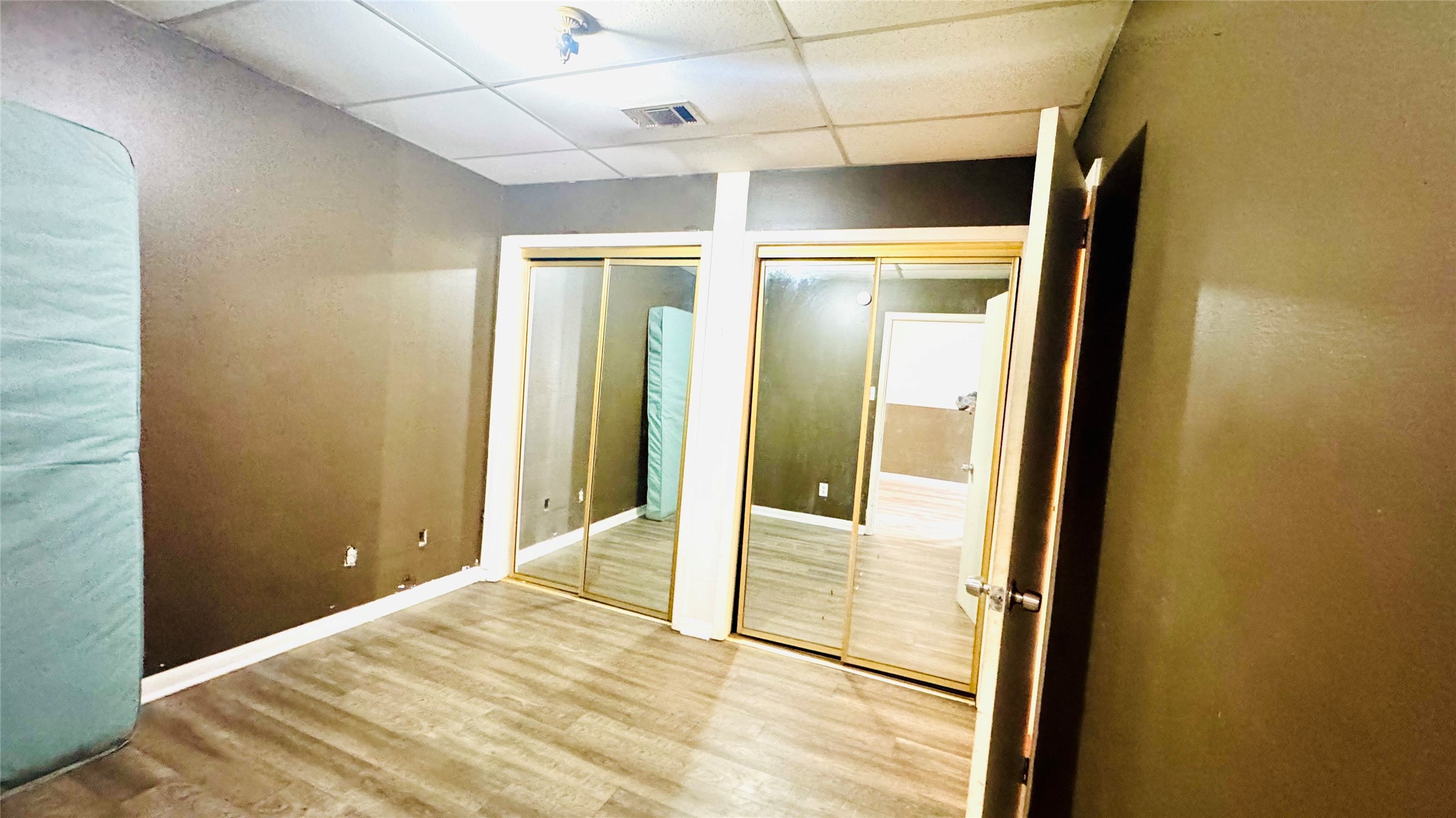 811 North Travis Street Liberty, TX 77575 - Photo 6 of 31 a view of an empty room