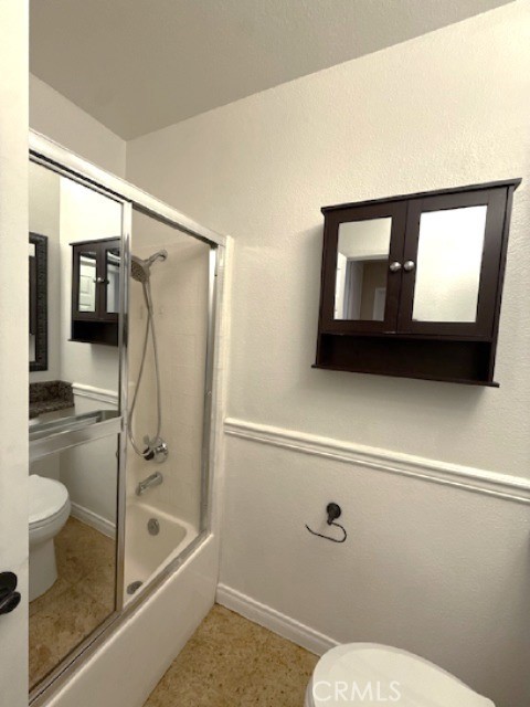 6594 Montresor Place Rancho Cucamonga, CA 91737 - Photo 45 of 55 Hallway Shower/Tub Combo