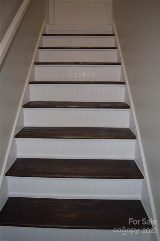 162 Gold Run Rutherfordton, NC 28139 - Photo 16 of 26 a view of entryway