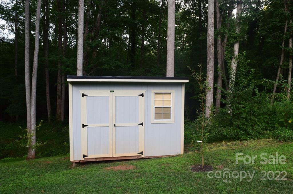 162 Gold Run Rutherfordton, NC 28139 - Photo 23 of 26 front view of a house with a yard