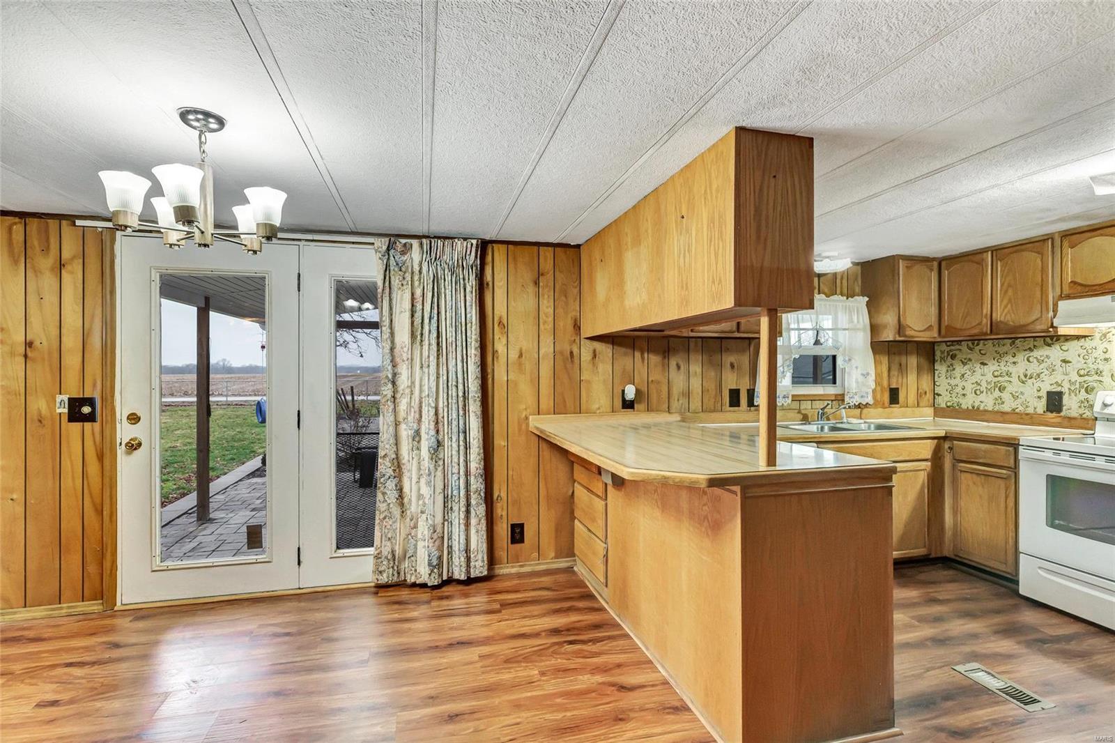 5428 2nd Street Waterloo, IL 62298 - Photo 8 of 28
