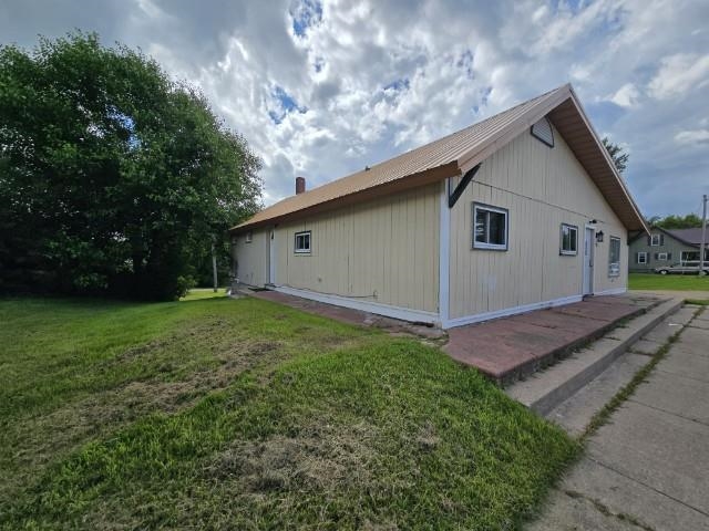 N4789 County Rd B New London, WI 54961 - Photo 4 of 27