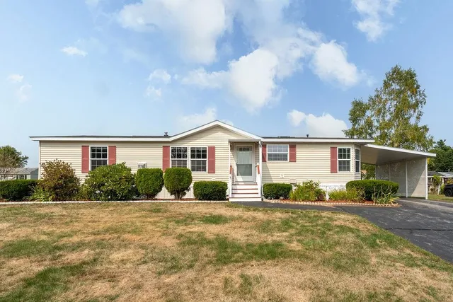 $300,000 | 4 Freedom Drive, Dover, NH 03820