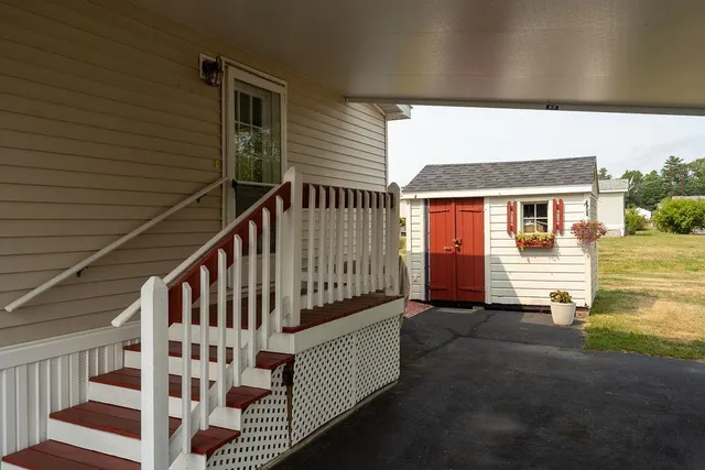 $300,000 | 4 Freedom Drive, Dover, NH 03820