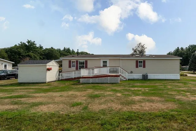 $300,000 | 4 Freedom Drive, Dover, NH 03820