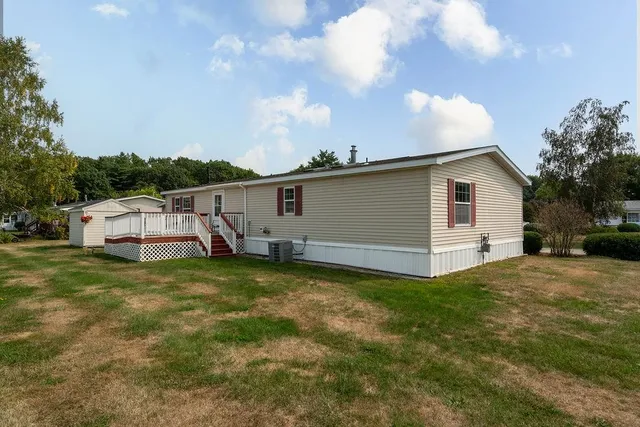 $300,000 | 4 Freedom Drive, Dover, NH 03820