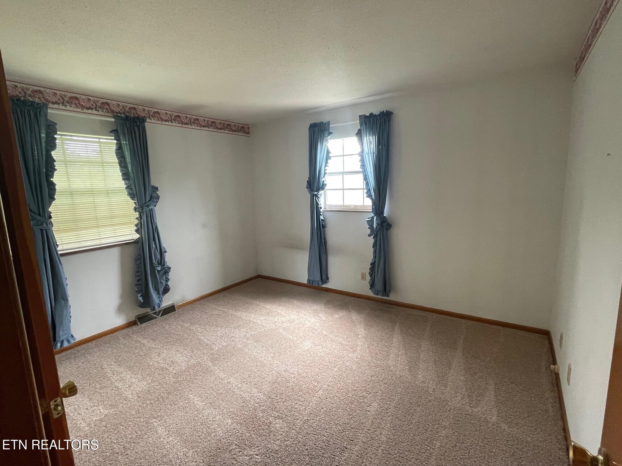 217 Newport Road, Unit 5 Knoxville, TN 37934 - Photo 11 of 18 217 Newport Rd Bedroom Main