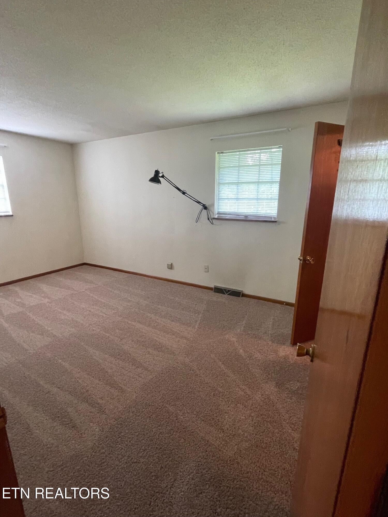 217 Newport Road, Unit 5 Knoxville, TN 37934 - Photo 13 of 18 217 Newport Rd Bedroom 3