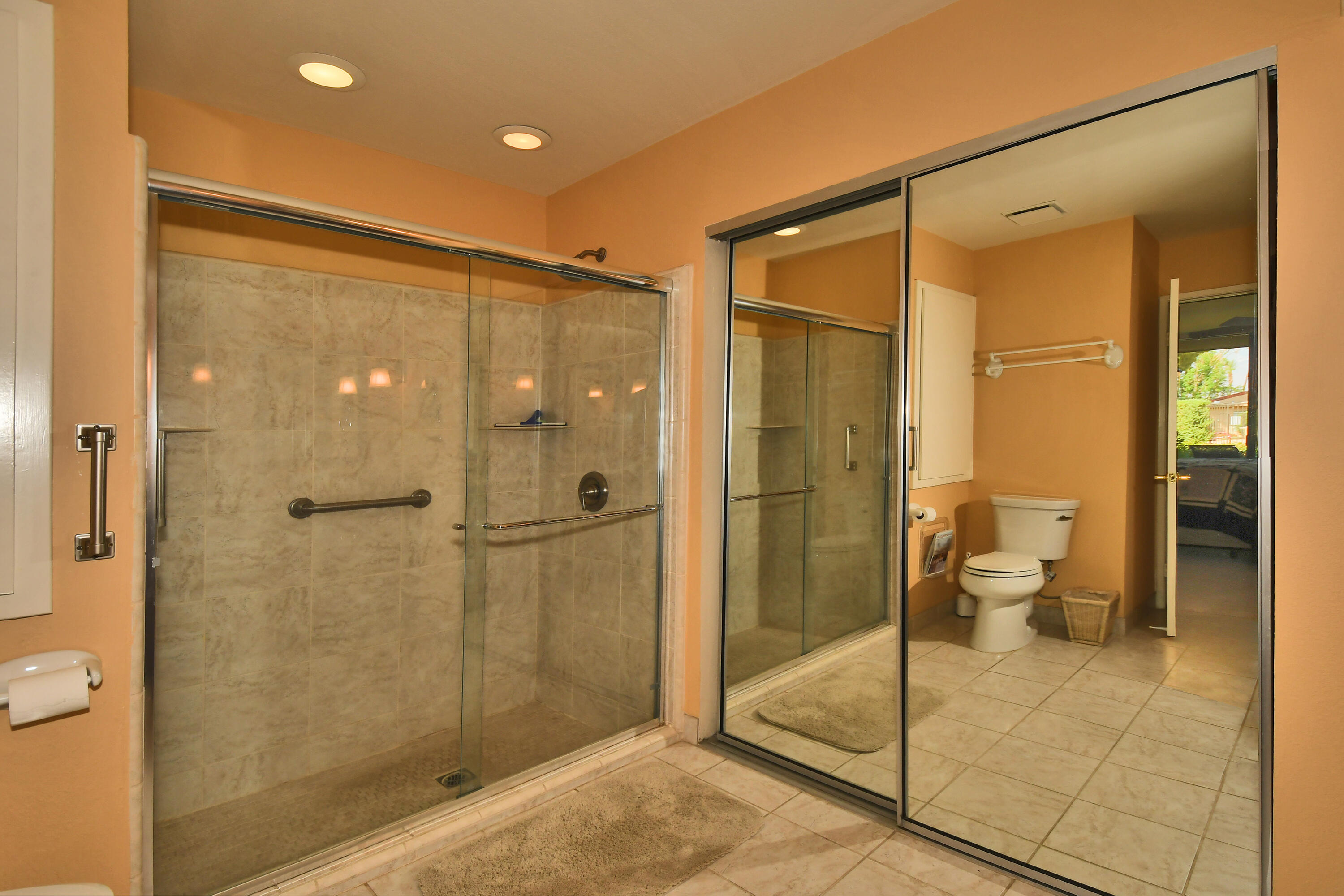 2 Granada Drive Rancho Mirage, CA 92270 - Photo 16 of 37 16 4023