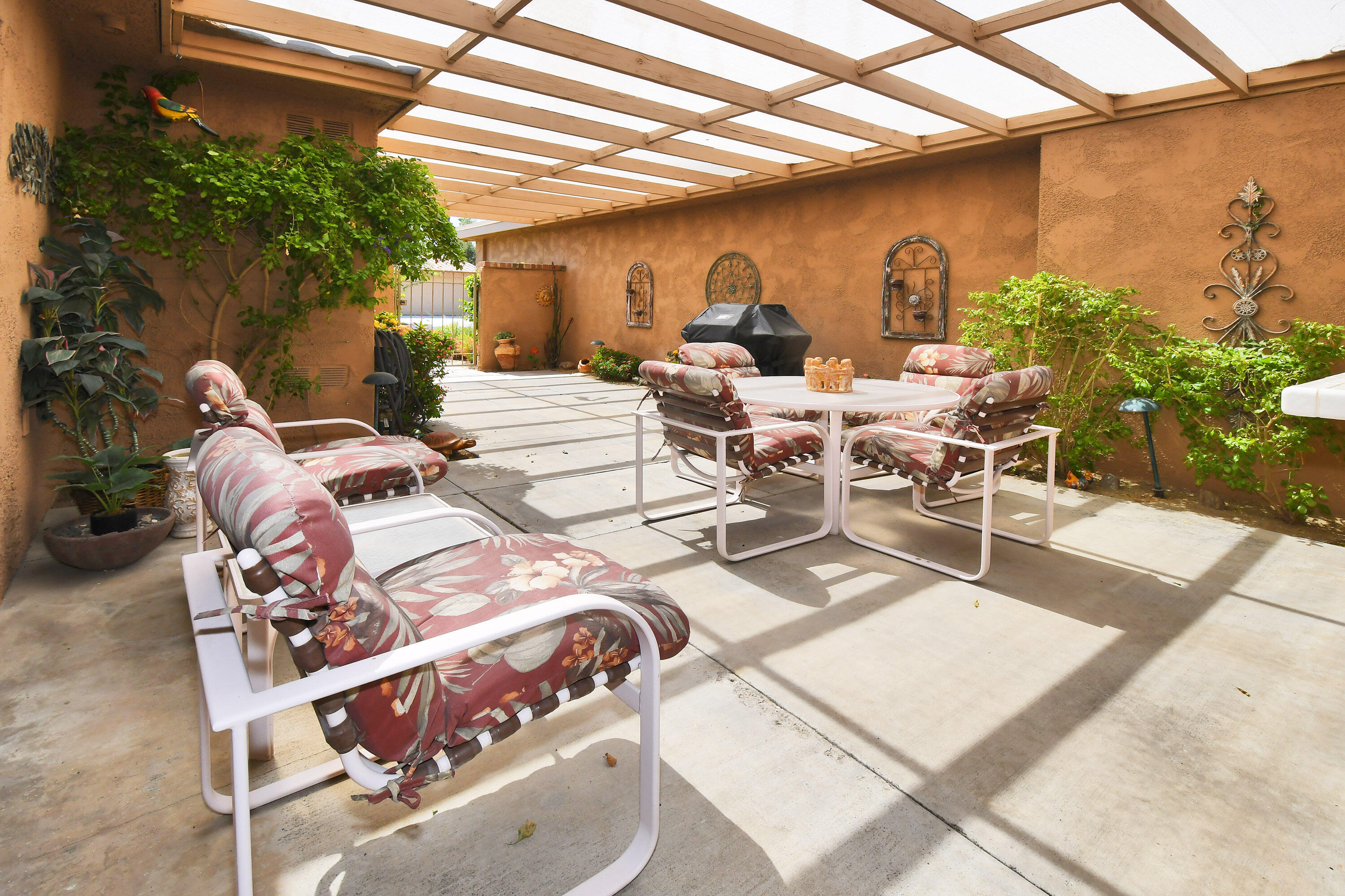 2 Granada Drive Rancho Mirage, CA 92270 - Photo 21 of 37 21 4111