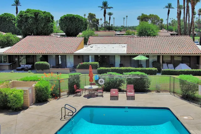 $525,000 | 2 Granada Drive, Rancho Mirage, CA 92270