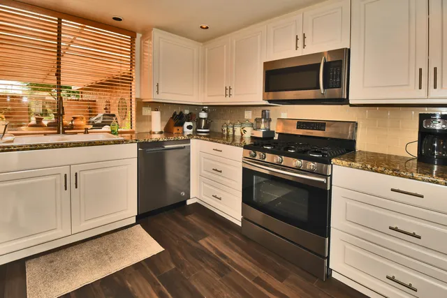 $525,000 | 2 Granada Drive, Rancho Mirage, CA 92270