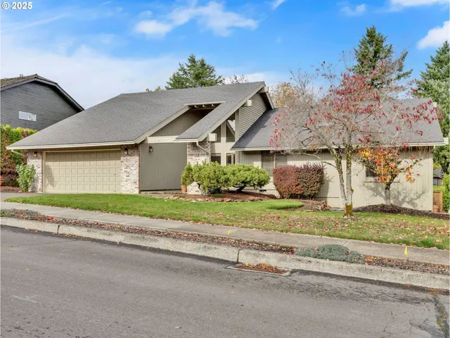 $585,000 | 3239 Southwest 26th Street, Gresham, OR 97080