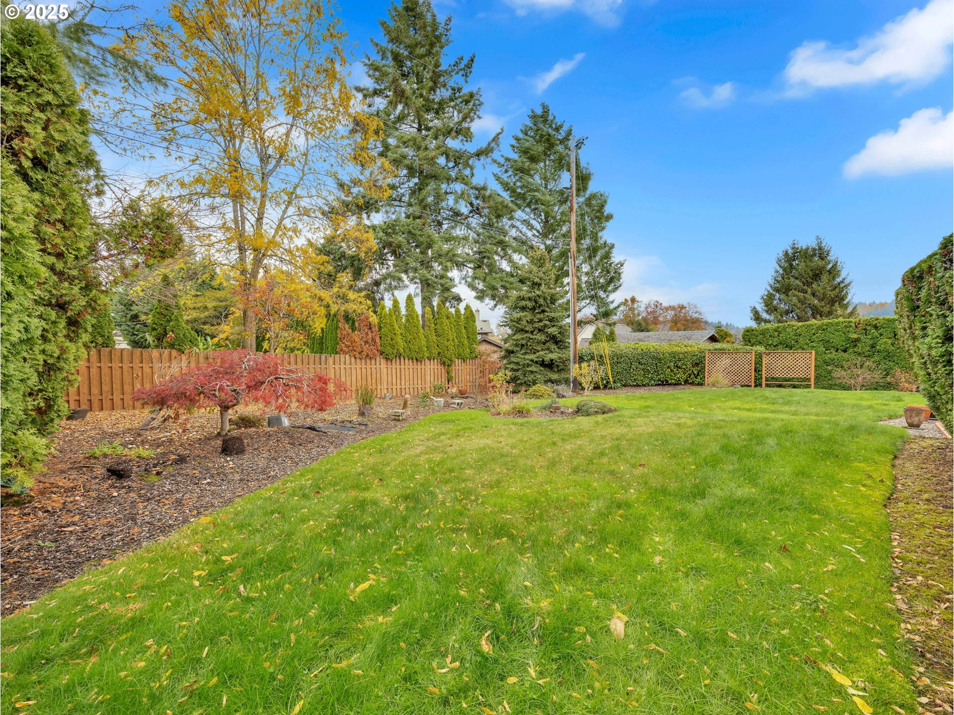 3239 Southwest 26th Street Gresham, OR 97080 - Photo 39 of 47 a view of garden with patio