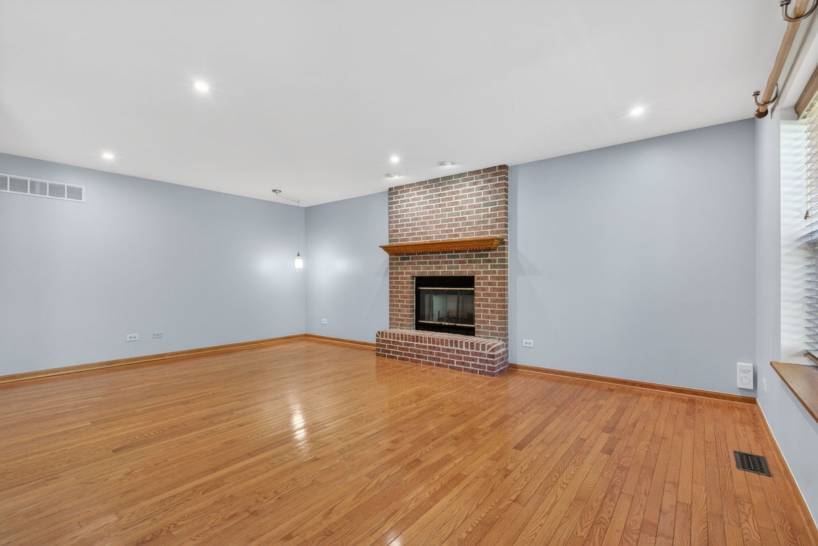 130 Fairfield Drive Romeoville, IL 60446 - Photo 18 of 44