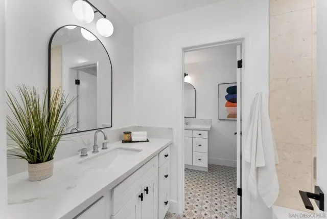 $1,249,000 | 958 Berkshire Court, Escondido, CA 92025