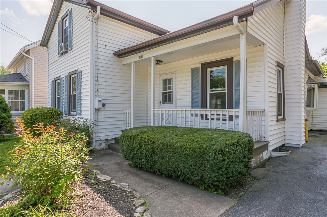 15 Baker Street Riga, NY 14428 - Photo 3 of 29