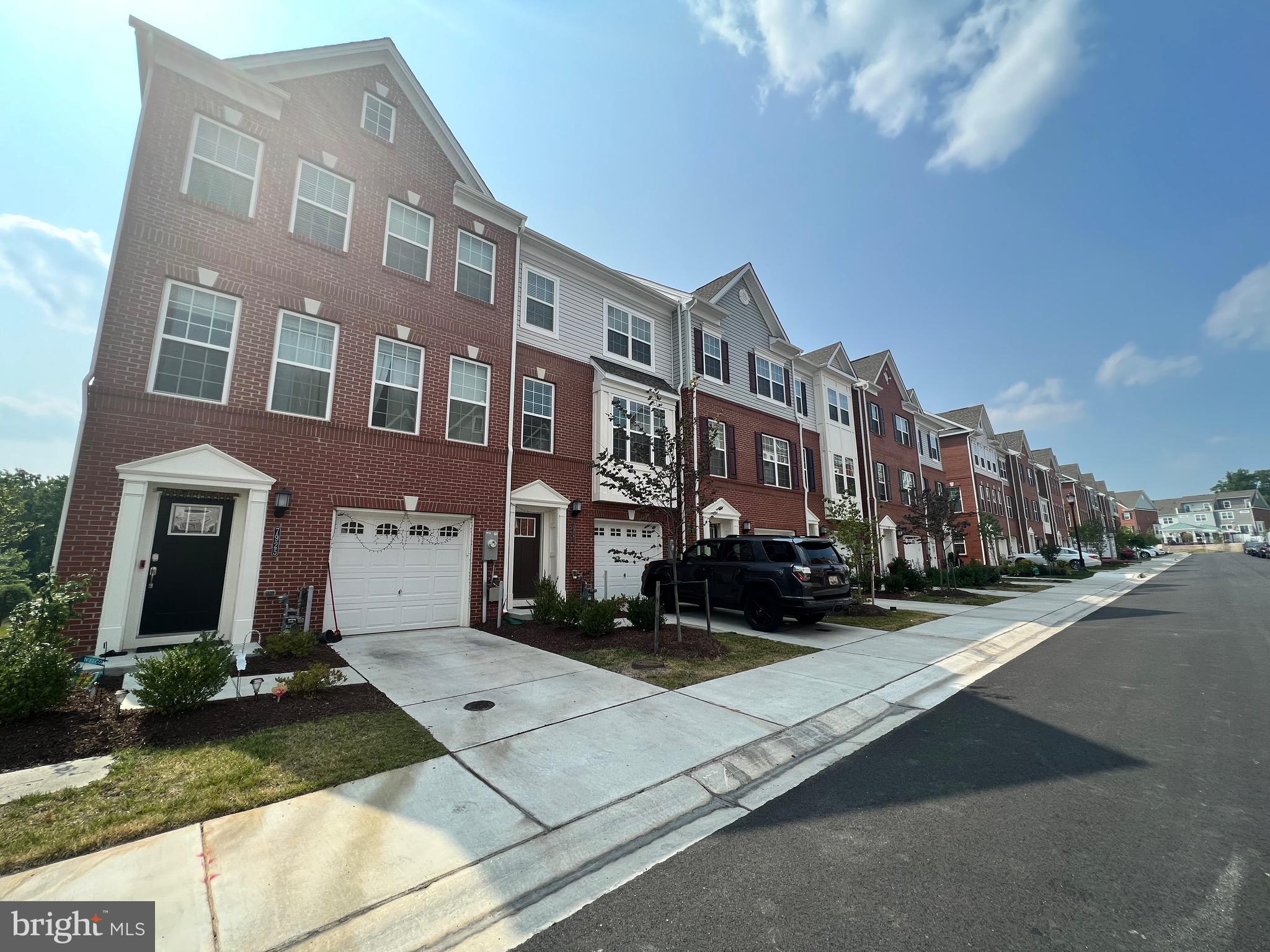 7927 Potter Place Elkridge, MD 21075 - Photo 2 of 32