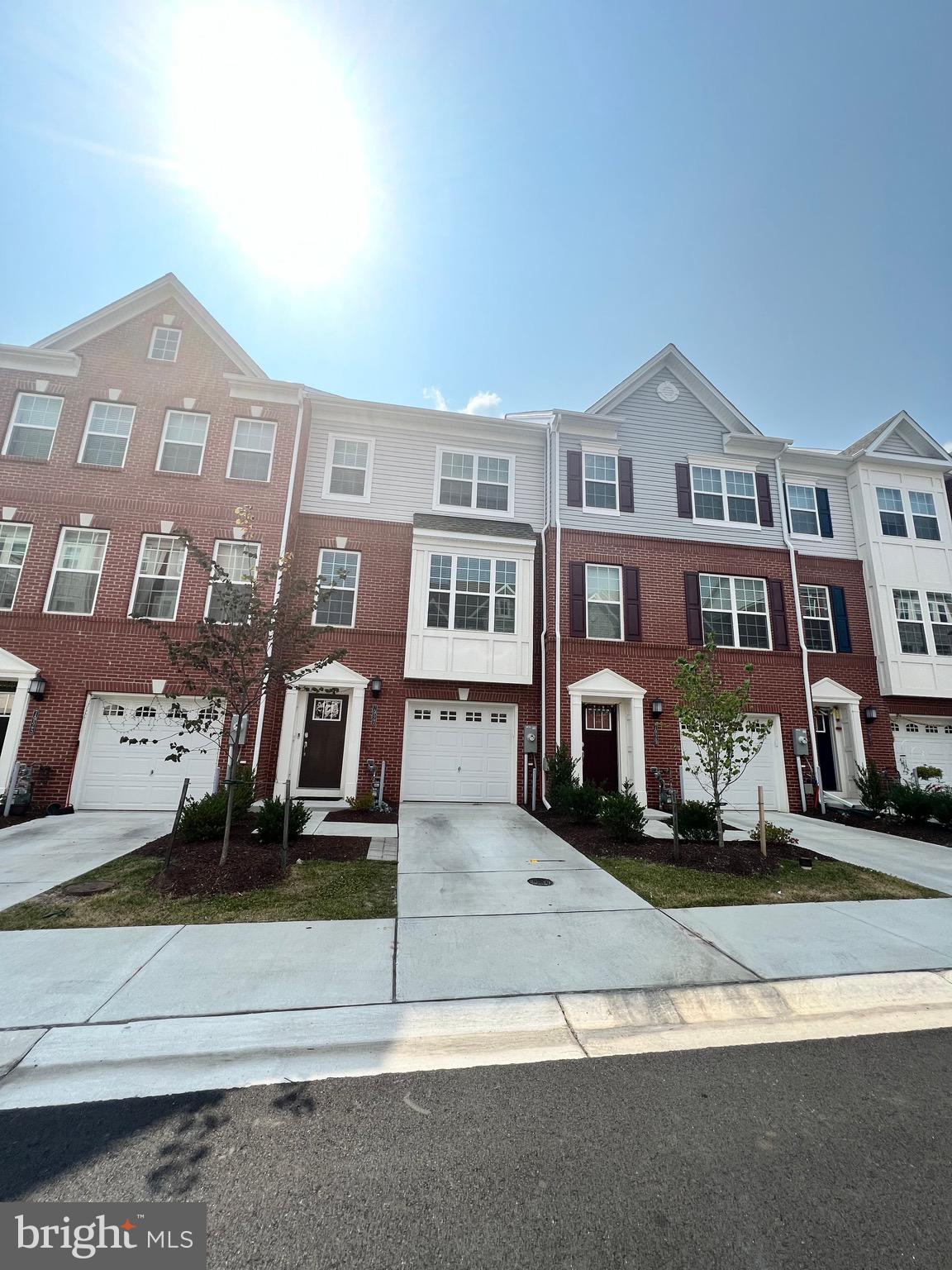 7927 Potter Place Elkridge, MD 21075 - Photo 3 of 32