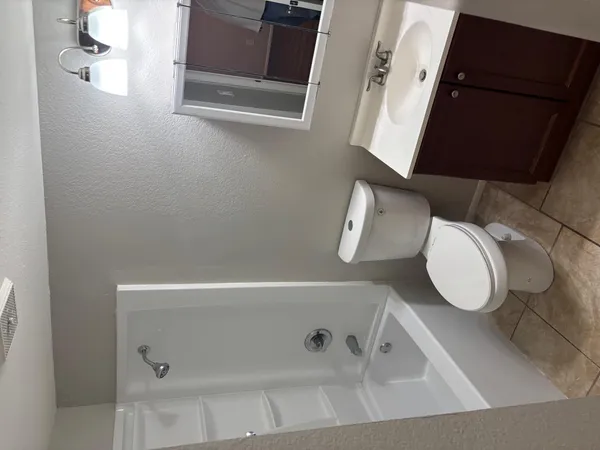 $1,375 | 168 South 54th Street, Unit B, Mesa, AZ 85206