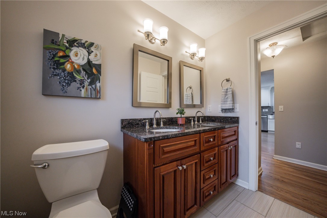 2130 Marshfield Road Cleveland, OH 44124 - Photo 23 of 35