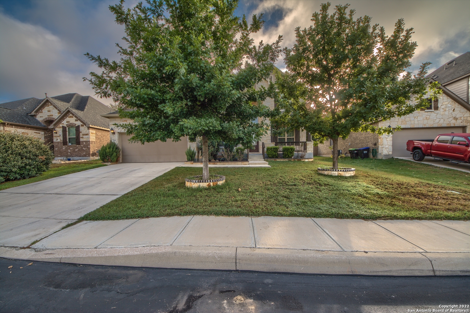 714 Raceland Road San Antonio, TX 78245 - Photo 2 of 36