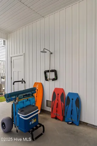 $1,150,000 | 525 Sidbury Avenue, Topsail Beach, NC 28445