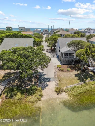 $1,150,000 | 525 Sidbury Avenue, Topsail Beach, NC 28445