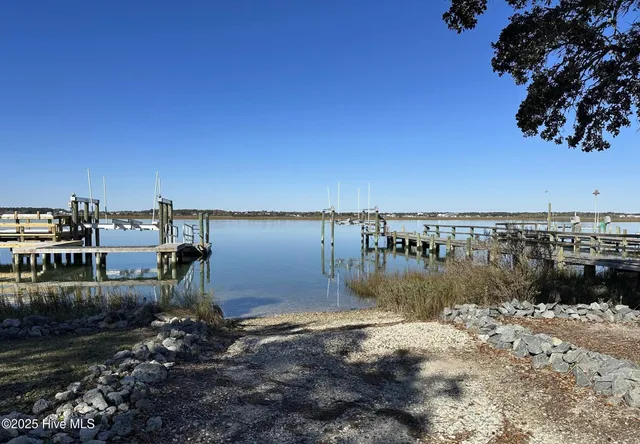 $1,150,000 | 525 Sidbury Avenue, Topsail Beach, NC 28445