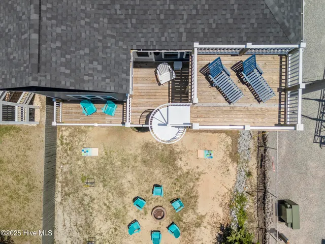 $1,150,000 | 525 Sidbury Avenue, Topsail Beach, NC 28445