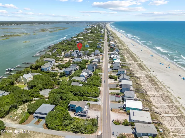 $1,150,000 | 525 Sidbury Avenue, Topsail Beach, NC 28445