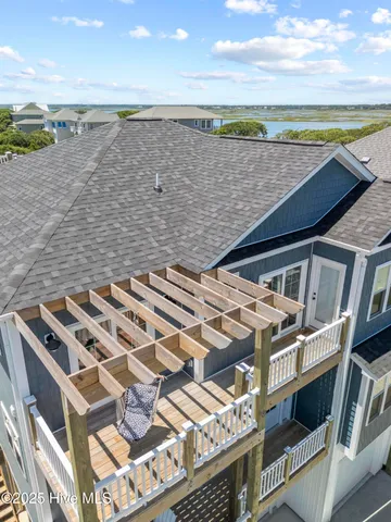 $1,150,000 | 525 Sidbury Avenue, Topsail Beach, NC 28445