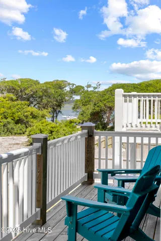 $1,150,000 | 525 Sidbury Avenue, Topsail Beach, NC 28445