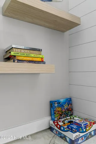 $1,150,000 | 525 Sidbury Avenue, Topsail Beach, NC 28445