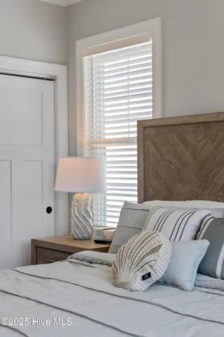 $1,150,000 | 525 Sidbury Avenue, Topsail Beach, NC 28445