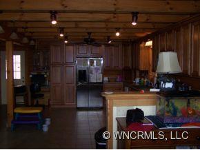 134 Price Town Road Clyde, NC 28721 - Photo 2 of 18