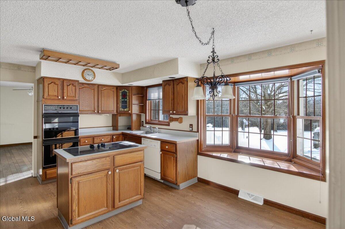 42 Vosburgh Road Halfmoon, NY 12118 - Photo 17 of 58 03-42 VOSBURGH-11