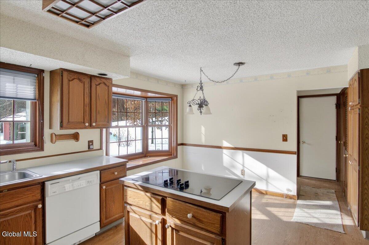 42 Vosburgh Road Halfmoon, NY 12118 - Photo 18 of 58 08-42 VOSBURGH-16