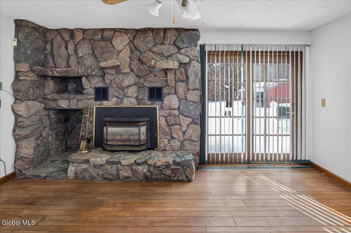 42 Vosburgh Road Halfmoon, NY 12118 - Photo 27 of 58 10-42 VOSBURGH-18